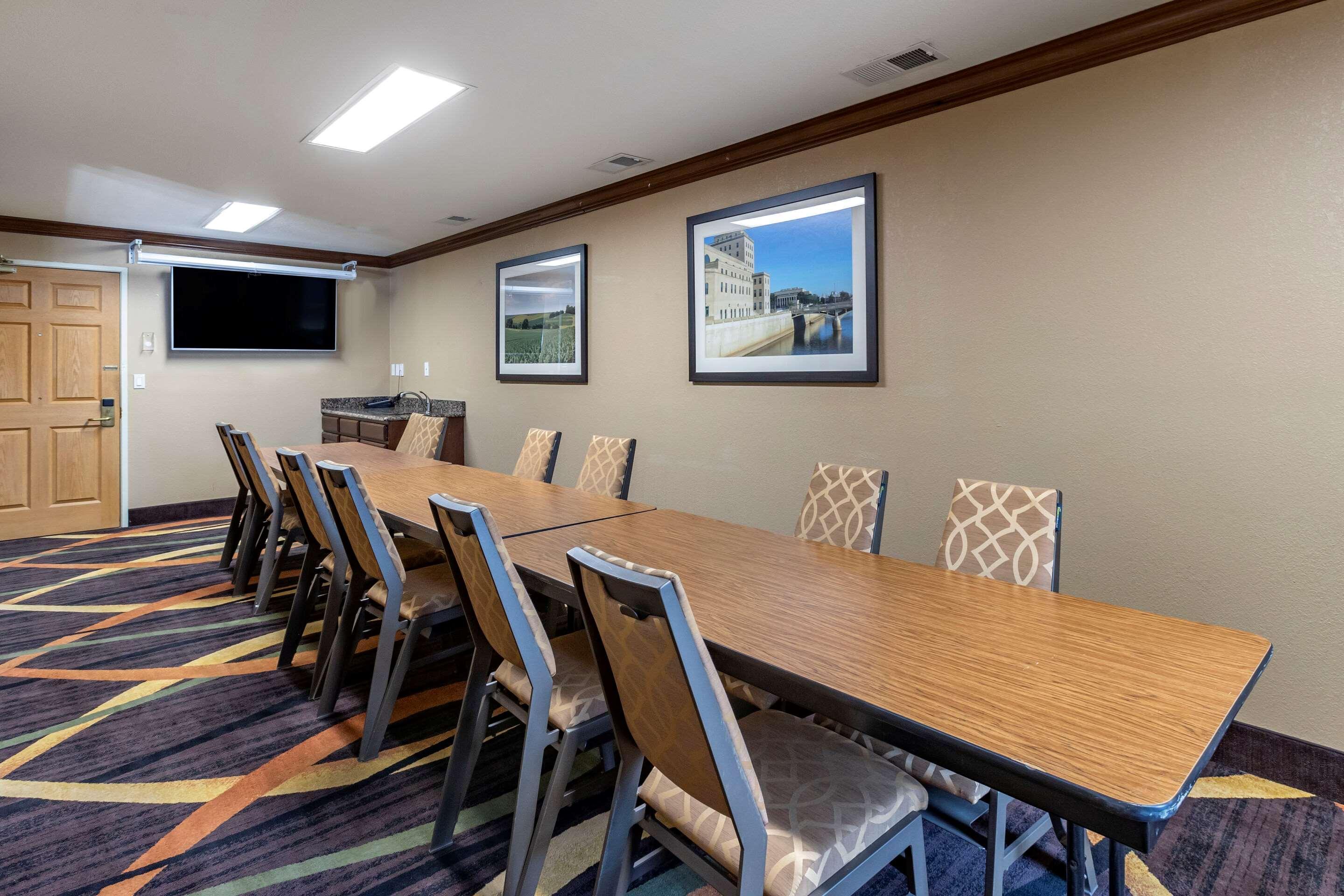 Comfort Inn & Suites Cedar Rapids North - Collins Road Zewnętrze zdjęcie